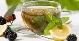 Лечебен чай с 5 съставки, за повече от 60 заболявания, убива паразити и почиства организма от токсини
