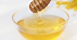 Полезният бял мед помага при костно-ставни заболявания