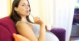 Доц. Веселка Дулева: храната на бременните определя до голяма степен здравето на бебето