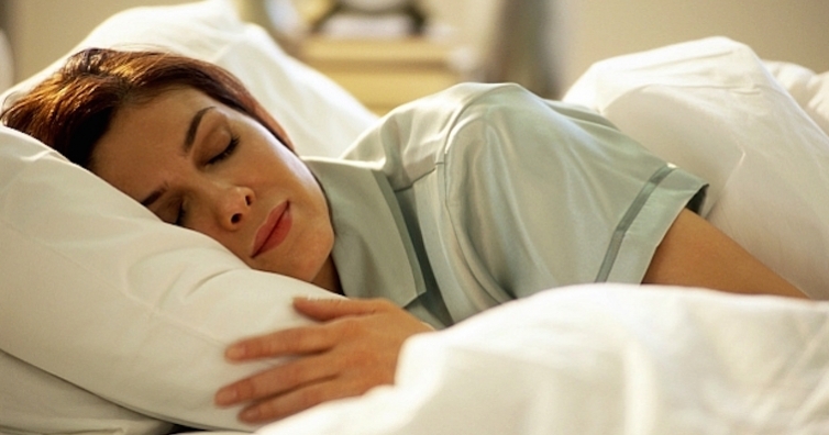 Спете като бебета с тези няколко билки за сън