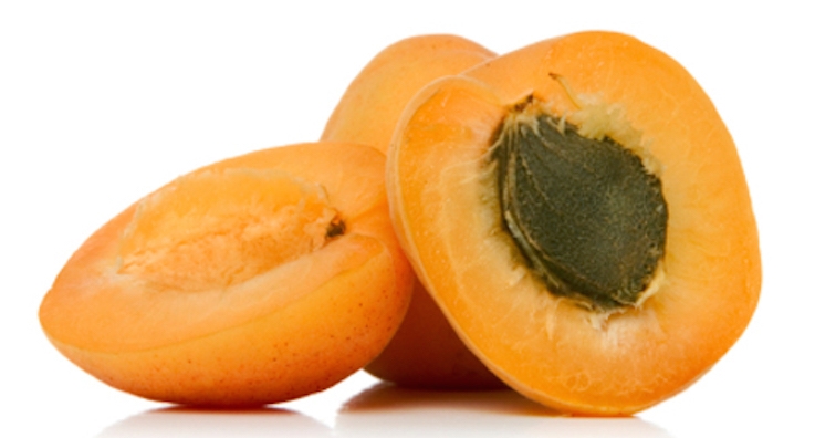 Чудодейните кайсиеви ядки – мощно средство срещу рак