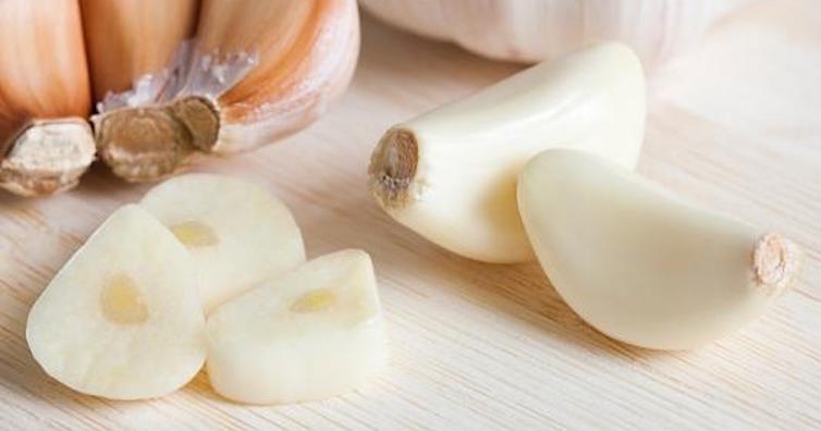 Проучване: на всеки 5 минути някой умира от кръвен съсирек! 7 храни, които се борят с това, естествено